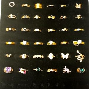 36 Pieces Gold Fashion Rings.